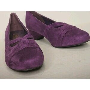 Comfort Well by Beacon Purple Faux Suede Wedge Heels Women's Sz 8 M Comfort Pump